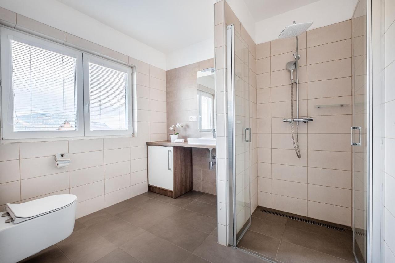 Apartmany Zabukem Mlynicky Dvur Exterior foto