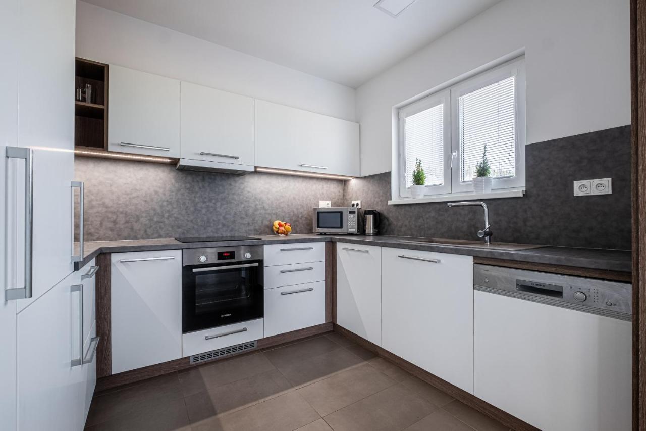 Apartmany Zabukem Mlynicky Dvur Exterior foto