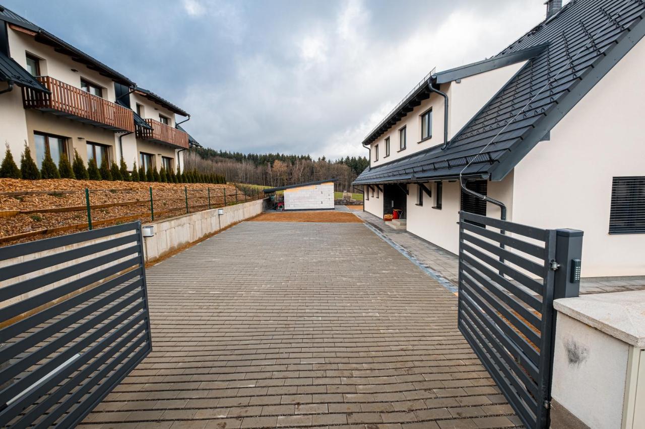 Apartmany Zabukem Mlynicky Dvur Exterior foto